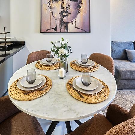 Apartamento Sleek And Modern 2-Bed Unit In Downtown Casa Casa Blanca Exterior foto